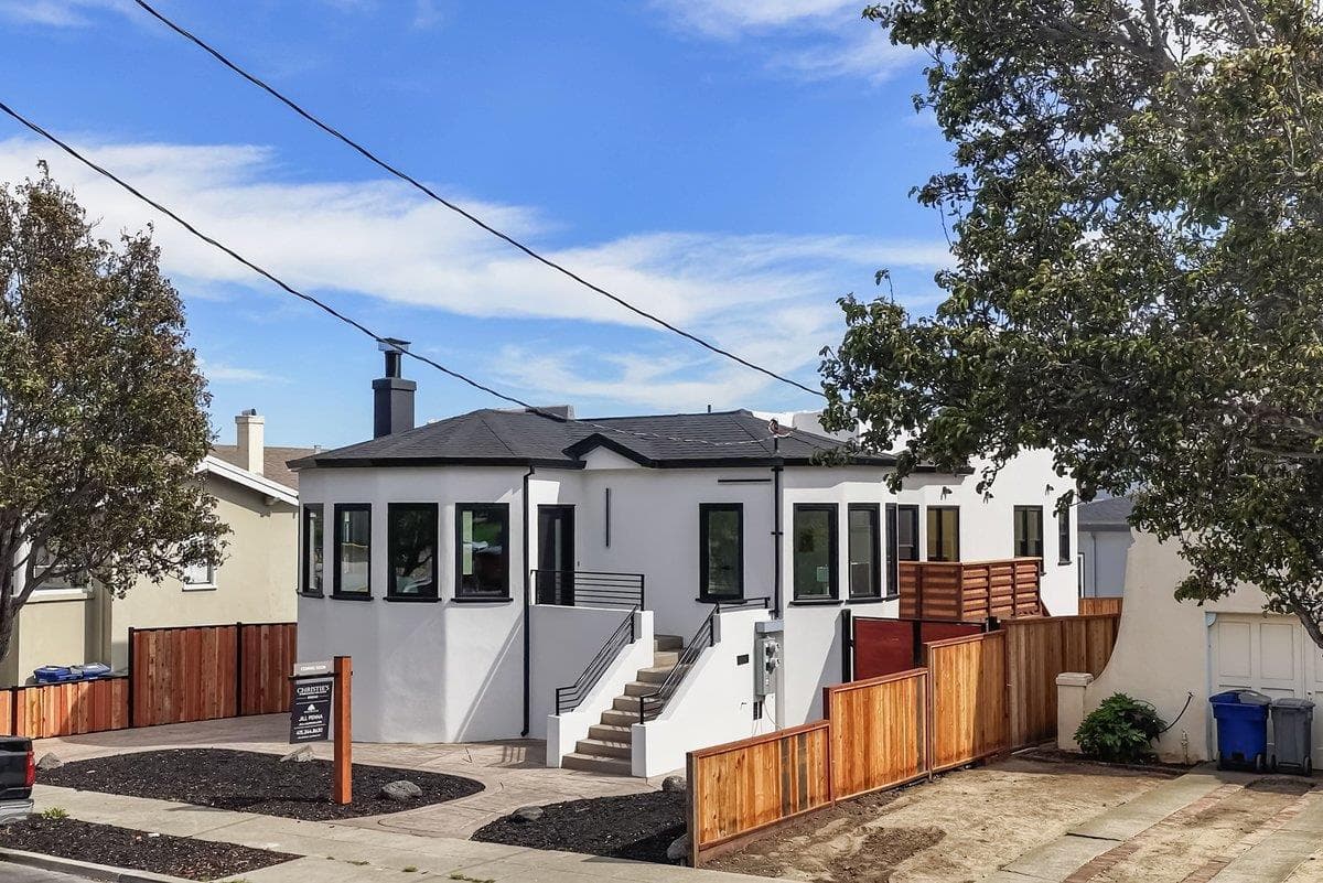 731 Grand Ave